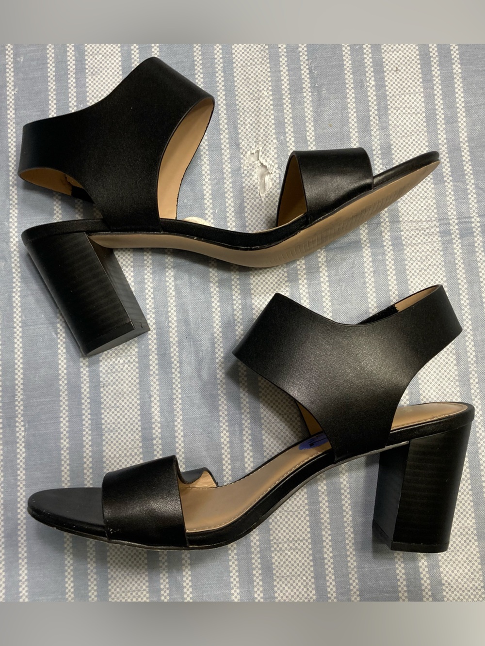 Cushionaire Memory Foam “Talent” black heels.